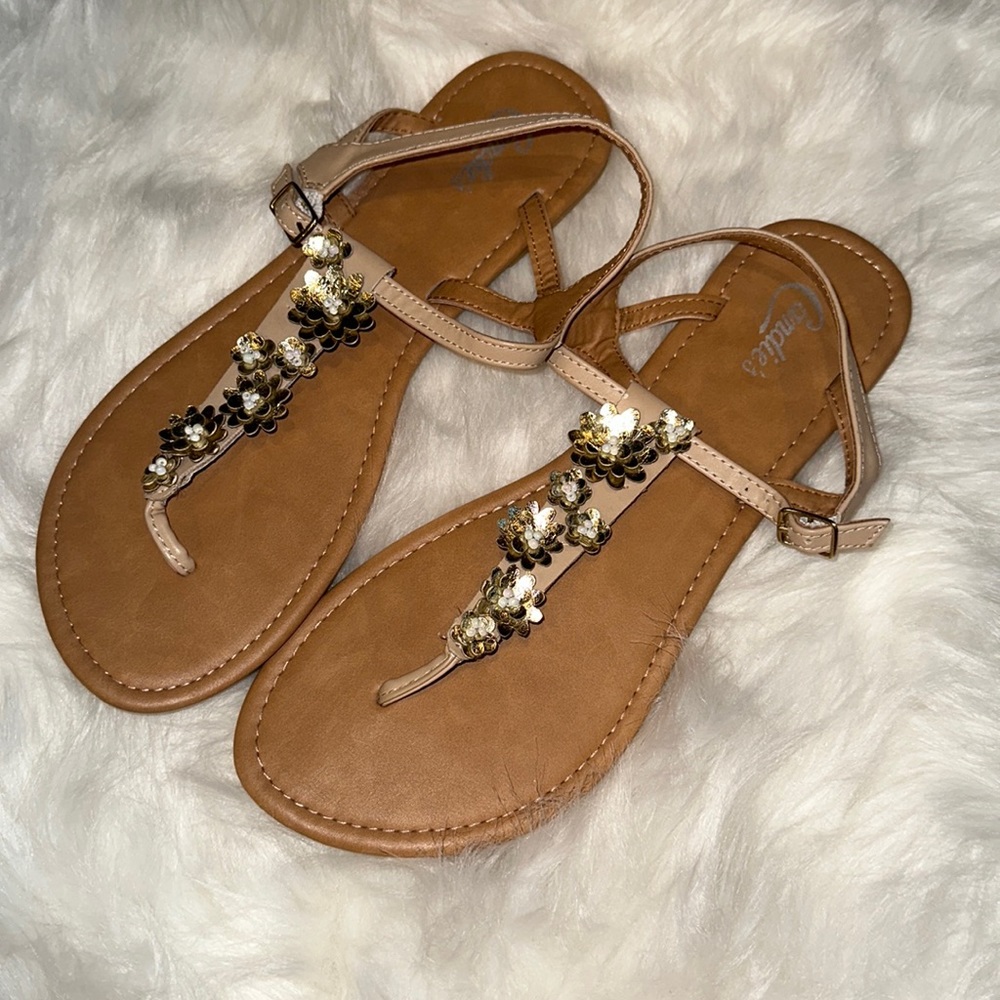 Candies Floral T-strap Flat Sandals